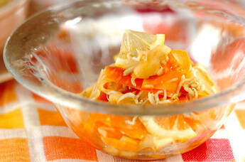 ニンジンとしらすのレモンサラダ