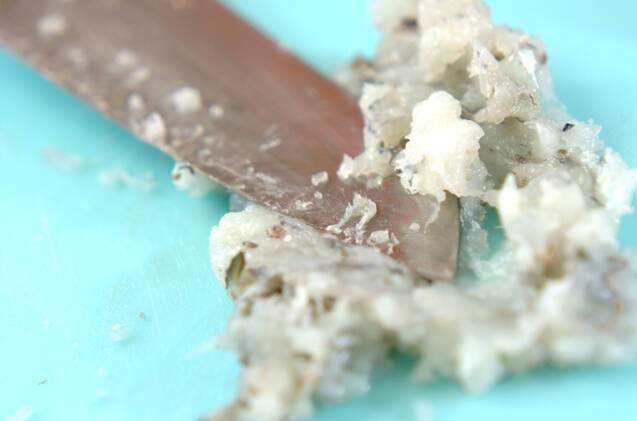 プリプリエビ団子汁の作り方の手順1