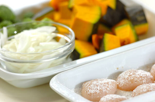 あつああつトロリ！ホタテとカマンベールのホワイトソースグラタンの作り方の手順1