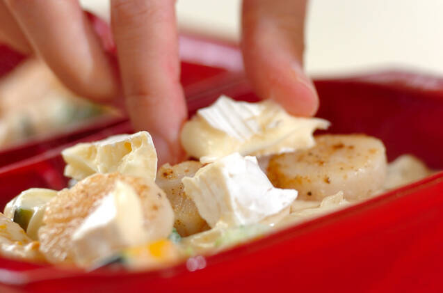 あつああつトロリ！ホタテとカマンベールのホワイトソースグラタンの作り方の手順8