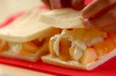 桃と水切りヨーグルトのサンドイッチの作り方2