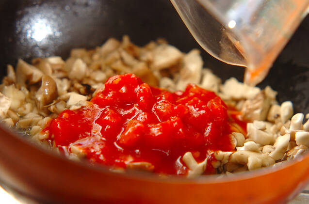 たっぷりキノコオムライスの作り方の手順6