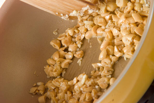 豆腐のピーナッツ炒めの作り方の手順2