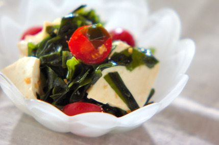 豆腐とワカメのネギ油和え