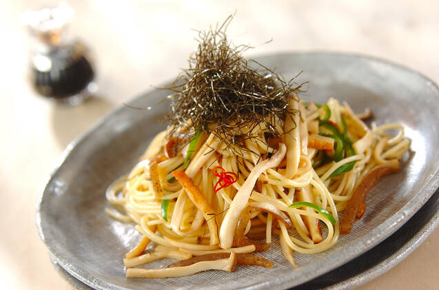 具だくさんのきんぴらパスタ