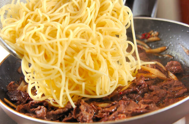 牛ゴボウの和風パスタの作り方の手順5