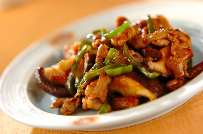 シイタケの炒め物 副菜 レシピ 作り方 E レシピ 料理のプロが作る簡単レシピ