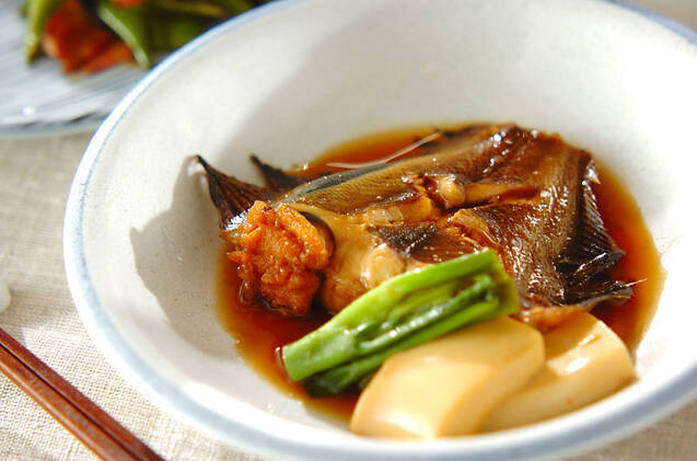 味がしみてる！カレイの煮付け豆腐添え