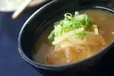 大根と玉ネギのみそ汁