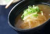 大根と玉ネギのみそ汁