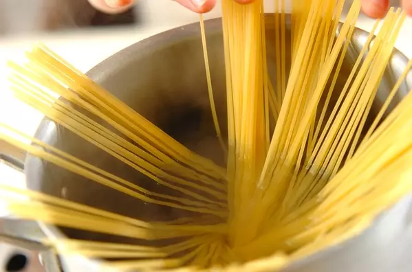 キノコの照り焼きパスタの作り方1