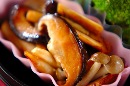 キノコのソテー