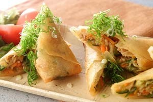 唐辛子入り五目春巻き