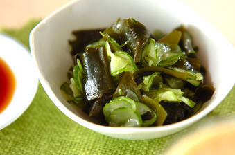 生ワカメのネギダレ和え