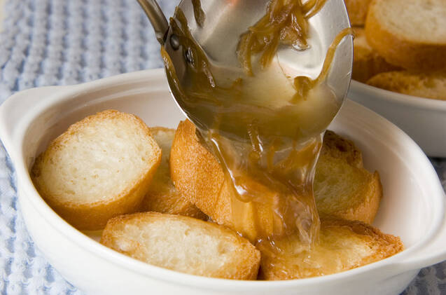 オニオンスープグラタンの作り方の手順3