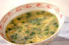 ニラとコーンの中華スープの作り方の手順