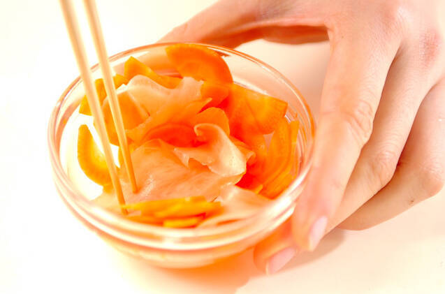 ニンジンの甘酢ショウガ漬けの作り方の手順2