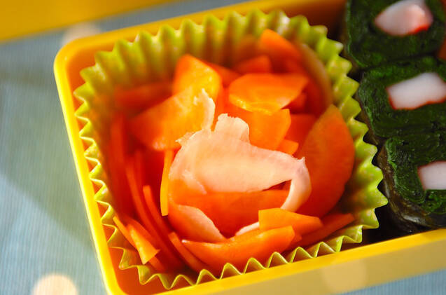 ニンジンの甘酢ショウガ漬け