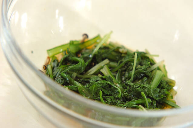 春菊のお浸しの作り方の手順5