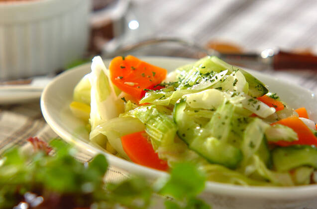 パリパリキャベツサラダ