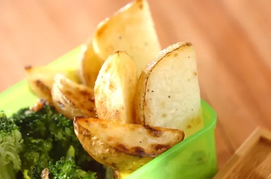 ハーブソルトポテト レシピ 作り方 E レシピ 料理のプロが作る簡単レシピ ハーブソルトポテト レシピ 作り方 E レシピ 料理のプロが作る簡単レシピ