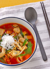 カキ・キムチ味のスープ