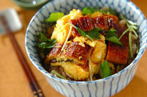 ウナギとふわふわ卵の丼