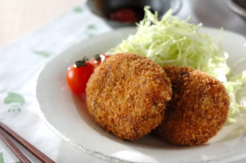 定番のポテトコロッケ じゃがいもほくほく 簡単基本のレシピ レシピ 作り方 E レシピ 料理のプロが作る簡単レシピ 定番のポテトコロッケ じゃがいもほくほく 簡単基本のレシピ レシピ 作り方 E レシピ 料理のプロが作る簡単レシピ