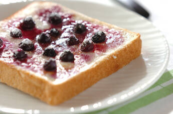 サワーベリートースト