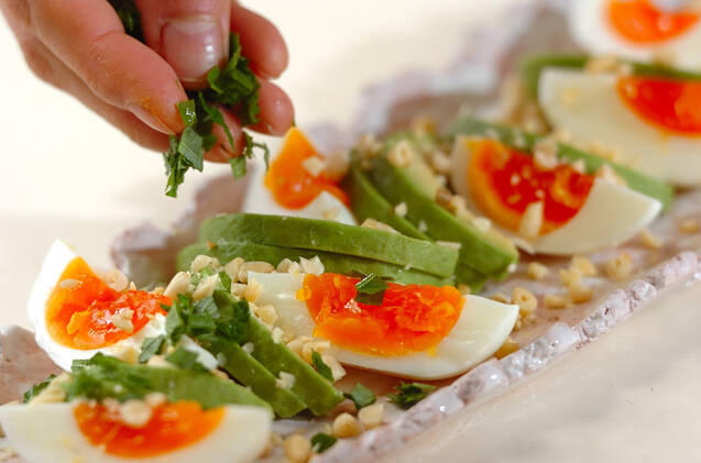 塩麹卵とアボカドのサラダの作り方の手順3