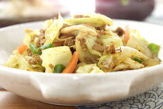 春キャベツのカレー炒め