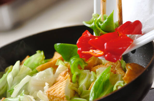 厚揚げとキャベツの炒め物の作り方の手順2