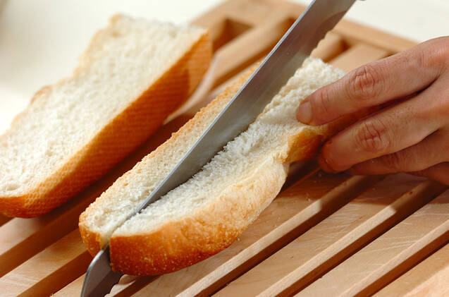 ガーリックトーストの作り方の手順1