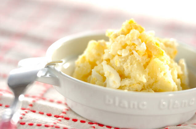 ジャガと卵のユズ風味サラダ