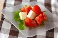 トマトとモッツァレラのサラダ