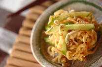 切干し大根とジャコのゴマ酢和え