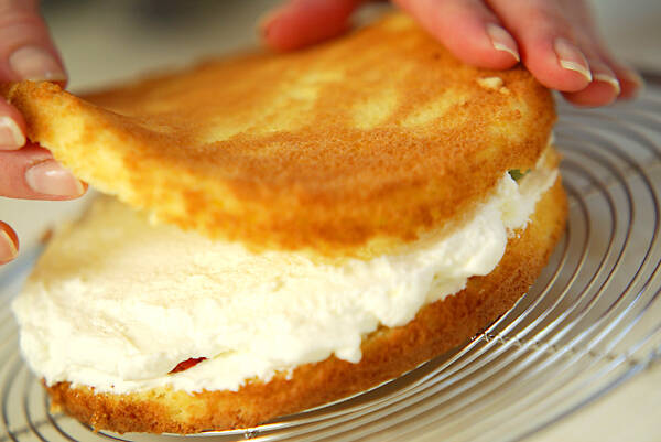 ふたりのイチゴケーキの作り方の手順13