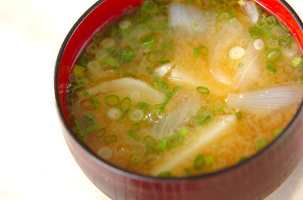 ジャガイモのみそ汁