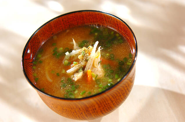 モヤシのこっくりみそ汁