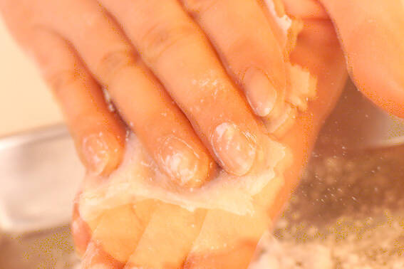 エビと鶏のひらひら揚げの作り方の手順1