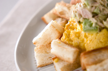 フワフワパンオムレツ