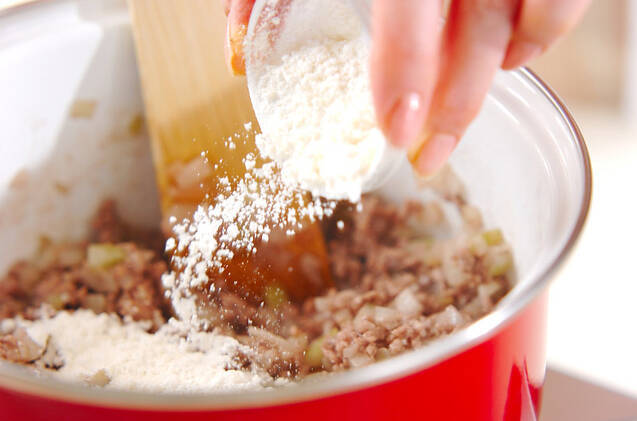 マカロニ入りオムレツの作り方の手順1