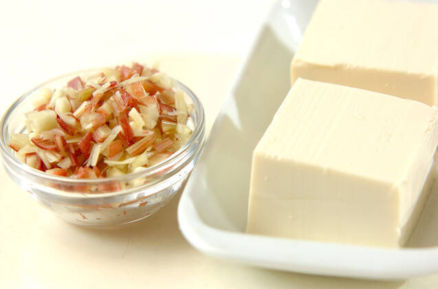 ミョウガ冷奴キムチダレの作り方の手順1