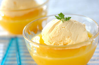 オレンジゼリーのアイスのせ