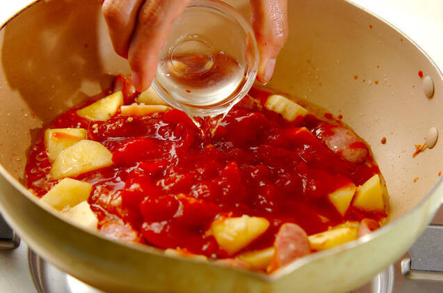 サツマイモのトマトクリームペンネの作り方の手順2