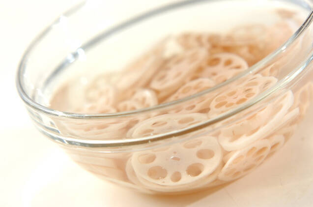 レンコンのユズコショウ風味きんぴらの作り方の手順1