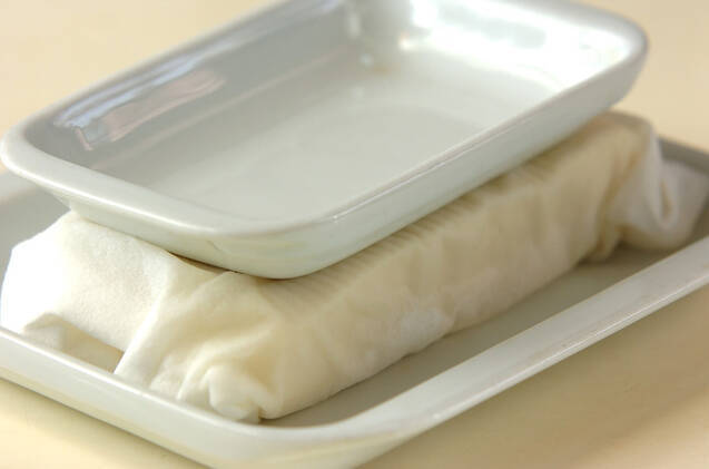 豆腐の茶巾蒸しの作り方の手順1