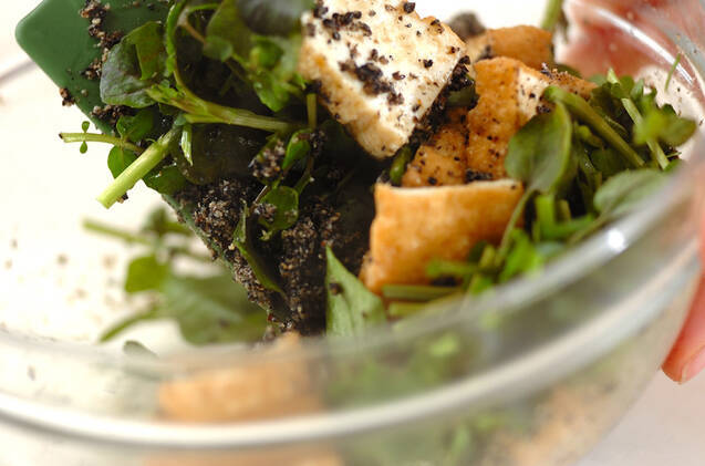 厚揚げの黒ゴマ和えの作り方の手順5