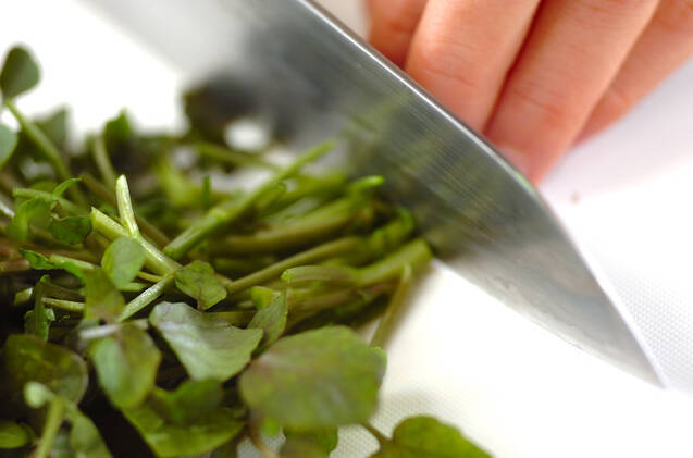 厚揚げの黒ゴマ和えの作り方の手順2