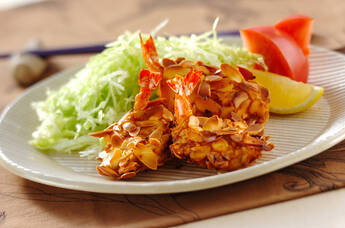 エビのアーモンド揚げ